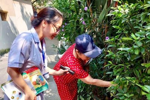 Phường Ô Chợ Dừa ra quân phòng, chống sốt xuất huyết