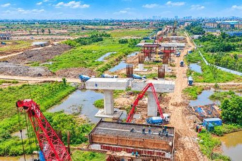 Rầm rộ thi công cầu Ngọc Hồi, phấn đấu hoàn thành trước APEC 2027