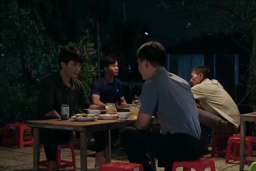 Chơn bị 'bán đứng' khi âm thầm tìm hiểu công ty khai thác cát