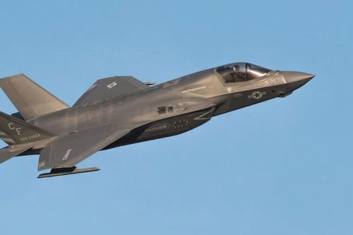 Chiến đấu cơ J-20 Trung Quốc mạnh hơn F-35 Mỹ?