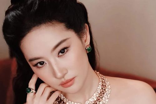 Lưu Diệc Phi đã gỡ bỏ tấm ảnh thị phi vì bị cư dân mạng Việt Nam 'sấy khô'?