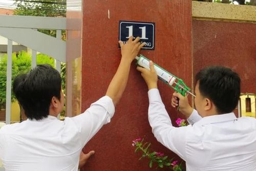 Hà Nội ủy quyền cho UBND các xã, phường quyết định việc đánh số và gắn biển số nhà