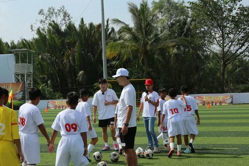 'Cầu thủ nhí 2026' tăng độ khó với thử thách 100 điểm sinh tồn
