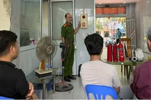 Thực tập phương án chữa cháy, cứu nạn, cứu hộ tại phường Yên Sở và xã Thanh Trì