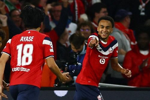Em trai Mbappe hóa tội đồ