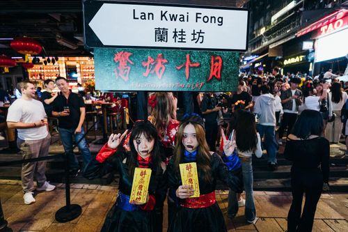 Hong Kong vào mùa lễ hội sôi động nhất năm