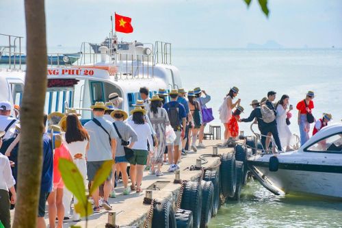 Khánh Hòa đón 18 triệu lượt khách, tăng tốc hoàn thành mục tiêu năm 2026