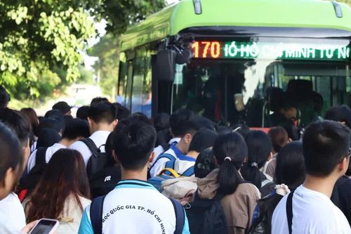Tăng cường xe buýt tuyến 170 phục vụ sinh viên Đại học Quốc gia Thành phố Hồ Chí Minh