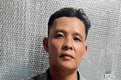 An Giang: Tạm giữ đối tượng đổ xăng đốt vợ cũ