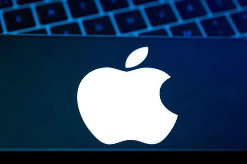Chiếc iPhone màn hình gập đầu tiên