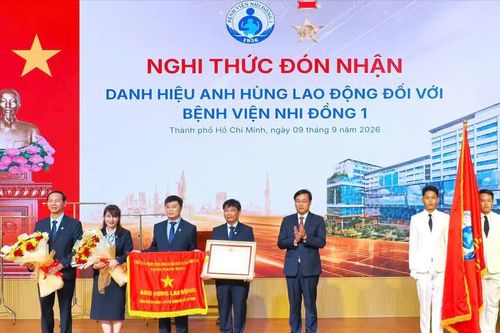 Bệnh viện Nhi đồng 1 đón nhận danh hiệu Anh hùng Lao động lần thứ 2