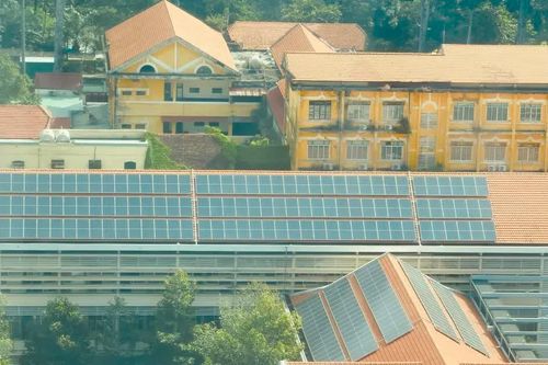 TPHCM: Hướng dẫn triển khai quy định mới về điện mặt trời mái nhà