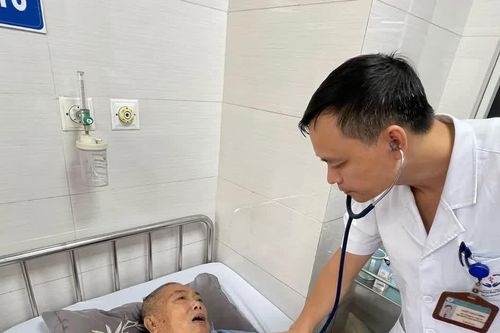 Mệt mỏi, rối loạn ý thức người bệnh nguy kịch vì Block nhĩ - thất độ III
