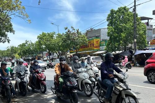 Dự báo thời tiết ngày 9/9: Bắc Bộ nắng gián đoạn, Nam Bộ mưa về chiều tối