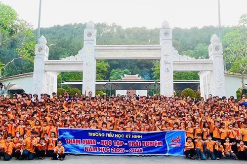Doanh nghiệp đưa hàng nghìn học sinh đi trải nghiệm khi chưa được cấp phép