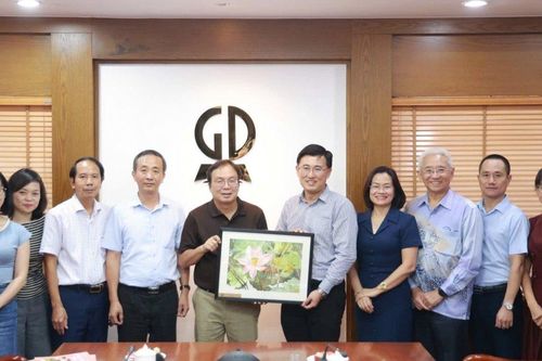 Mở rộng hợp tác xuất bản giáo dục Việt Nam - Malaysia, hướng tới đổi mới số và ứng dụng AI