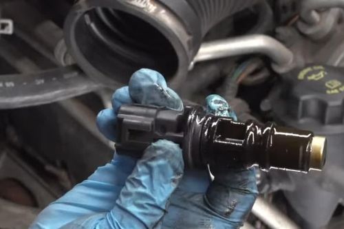 6 dấu hiệu cảm biến vị trí trục cam ô tô bị hỏng dễ nhận biết