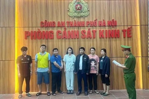 Hà Nội kỷ luật hơn 20 đảng viên, khai trừ ra khỏi Đảng 2 cựu cán bộ