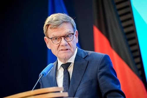Berlin chỉ trích Ukraine không dùng tiền viện trợ mua vũ khí Đức