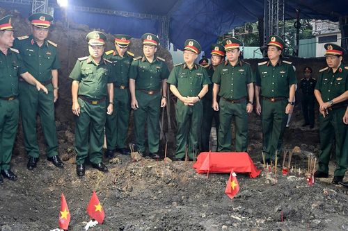Phát hiện thêm rãnh mộ liệt sĩ ở công viên Lê Thị Riêng