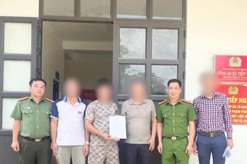 Người đàn ông Quảng Ninh chuyển nhầm 499 triệu đồng