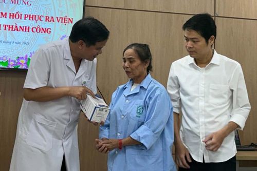 Người phụ nữ vỡ tim được cứu sống, Giám đốc BV Bạch Mai nói 30 năm chỉ gặp 2-3 ca