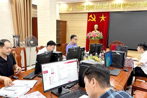 Xuyên ngày nghỉ đảm bảo tiến độ số hoá hồ sơ đảng viên
