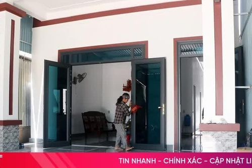 Trao mái ấm, tiếp thêm niềm tin cho hộ nghèo ở Đồng Lộc