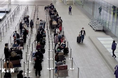 Anh: Sự cố kiểm soát không lưu gây đình trệ hơn 1.000 chuyến bay