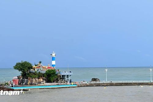 Dinh Cậu - điểm ngắm hoàng hôn tuyệt đẹp ở Đảo ngọc Phú Quốc