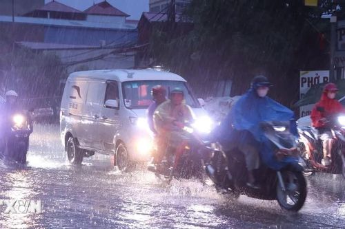 Ảnh hưởng không khí lạnh, Bắc Bộ và Trung Bộ cục bộ có mưa to đến rất to