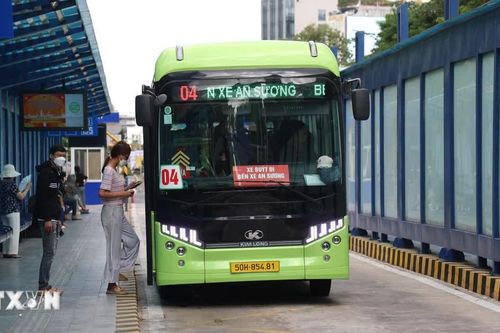 Tăng chuyến xe buýt phục vụ sinh viên tại Đại học Quốc gia Thành phố Hồ Chí Minh