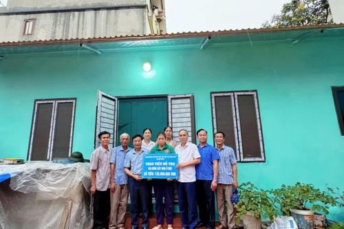 Hỗ trợ 100 triệu đồng/hộ xây nhà cho 165 gia đình có hoàn cảnh khó khăn