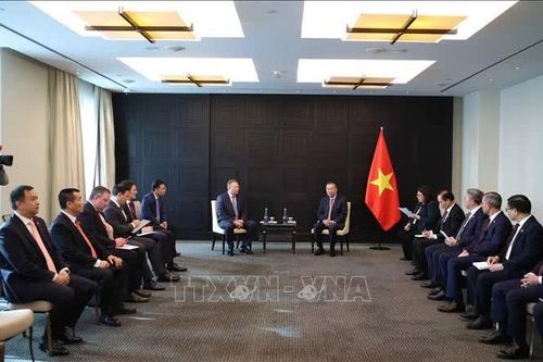 Tổng Bí thư, Chủ tịch nước Tô Lâm tiếp đại diện một số doanh nghiệp và trường đại học tại LB Nga