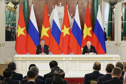 Tổng Bí thư, Chủ tịch nước Tô Lâm và Tổng thống Nga V.Putin họp báo chung