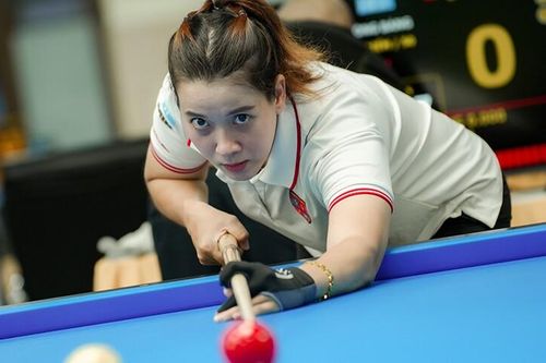 Nữ cơ thủ thi 2 nội dung trái ngược, cùng dàn hot girl so tài tại 'World Cup bi-a VN'