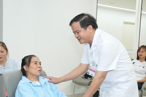 Kích hoạt 'báo động đỏ' cứu sống nữ bệnh nhân vỡ tim nguy kịch
