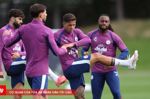 Maresca đưa âm nhạc vào sân tập, tạo không khí mới tại Man City