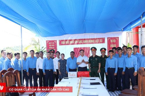 Tây Ninh - Pailin phối hợp đưa liệt sĩ về quê hương