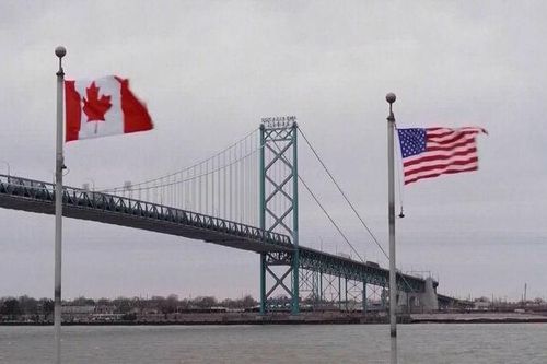 Tổng thống Mỹ trả đũa các biện pháp thuế quan của Canada