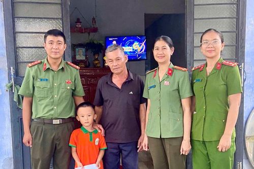 Chắp cánh ước mơ từ mô hình nhân ái