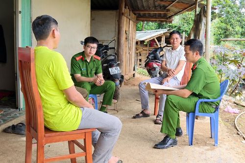 Kiểm tra cư trú, ngăn ngừa ma túy tại địa bàn trọng điểm