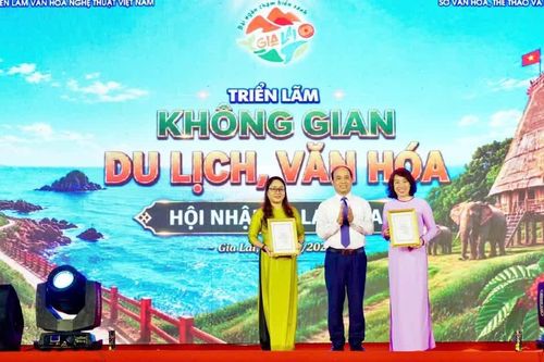 Bế mạc Triển lãm “Không gian Du lịch, Văn hóa - Hội nhập và Lan tỏa”