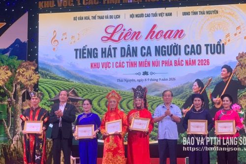 Lạng Sơn giành giải nhất toàn đoàn tại Liên hoan Tiếng hát dân ca người cao tuổi các tỉnh miền núi phía Bắc