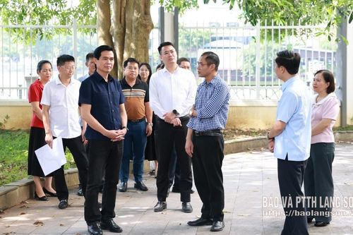 Đồng chí Bí thư Tỉnh ủy khảo sát, kiểm tra thực tế tại một số đơn vị trên địa bàn