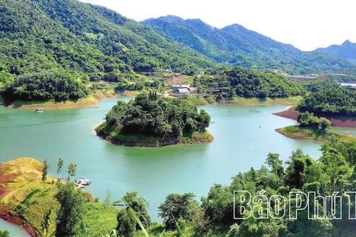 Phát triển bền vững khu du lịch hồ Hòa Bình