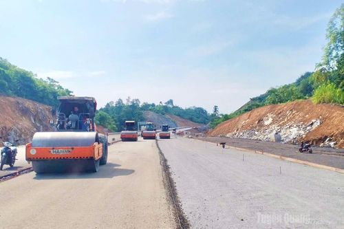 Cao tốc Tuyên Quang - Hà Giang: Tăng tốc hoàn thiện 4 làn xe