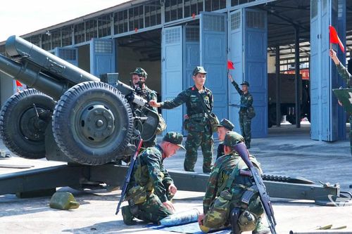 Rèn quân ở Lữ đoàn 382