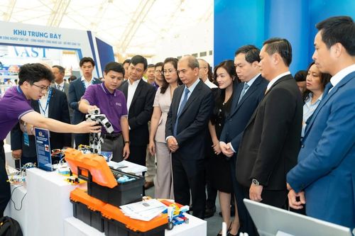Hơn 500 nhà mua hàng quốc tế tìm cơ hội tại Việt Nam