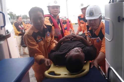 Chạy đua với 'tử thần' kịp thời cứu ngư dân gặp nạn giữa biển